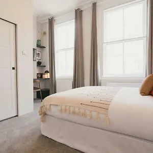 D8 - Shoreditch 4* London